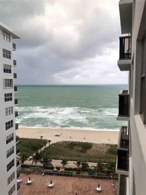 6039 Collins Ave # 1521, Miami Beach FL 33140