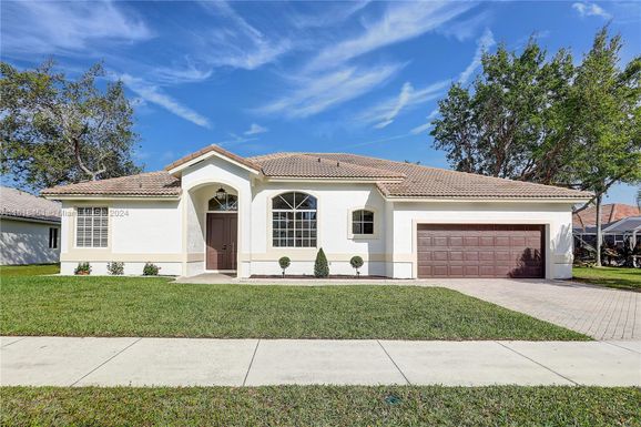 1255 SW Maplewood Dr, Port St. Lucie FL 34986