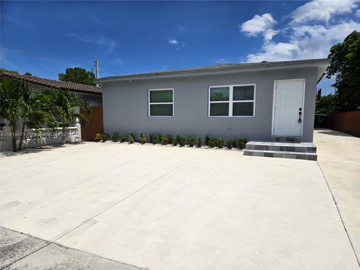 74 E 20th St # 74, Hialeah FL 33010