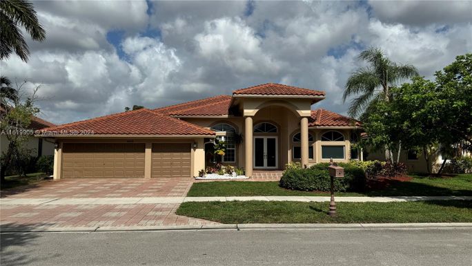 4023 NW 89th, Cooper City FL 33024