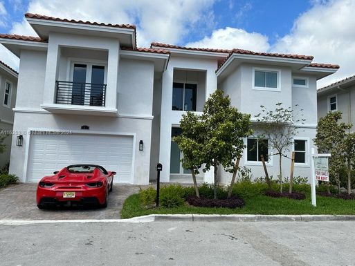 3537 Forest View Cir # 0, Dania Beach FL 33312