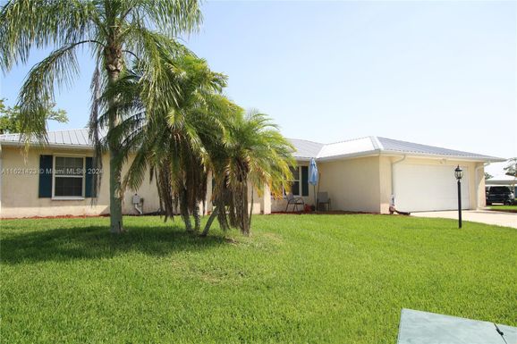 5264 SE 42nd Street, Okeechobee FL 34974