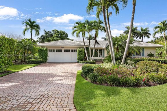 695 Regatta, Naples FL 34103