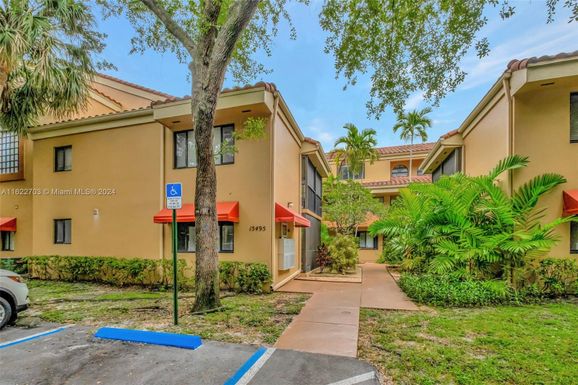 15495 N Miami Lakeway N # 4, Miami Lakes FL 33014