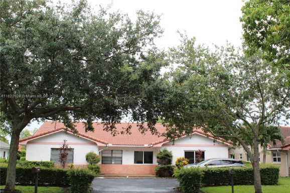 3751 NW 115th Ave, Coral Springs FL 33065