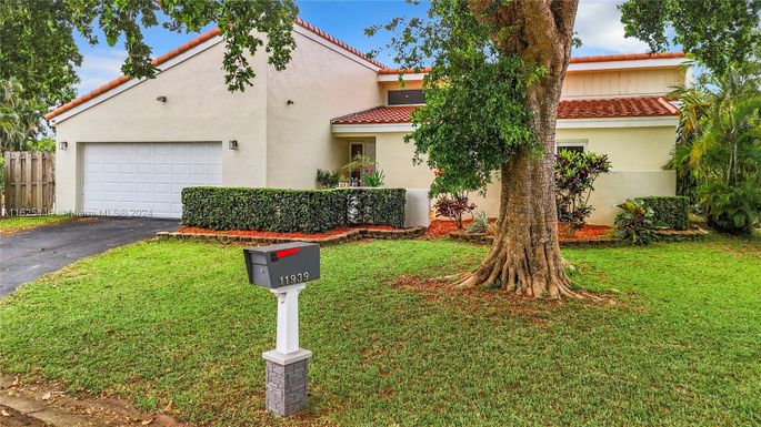 11939 NW 26th Pl, Coral Springs FL 33065