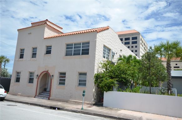 38 Oviedo Ave # 2, Coral Gables FL 33134