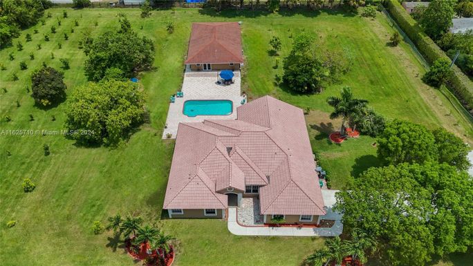 12851 Luray Rd, Southwest Ranches FL 33330