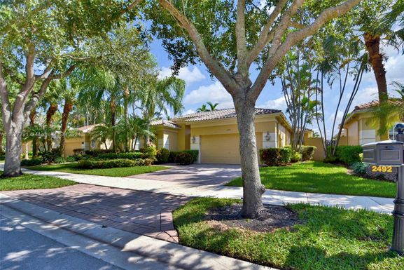 2492 Bay Isle Drive, Weston FL 33327