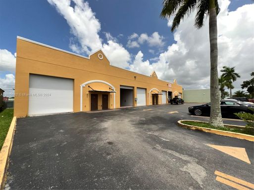 238 NW 9th Ave # 2, Homestead FL 33030