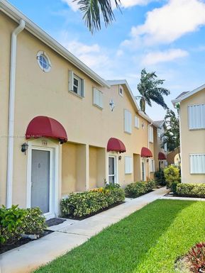 369 Waterside Dr # 369, Hypoluxo FL 33462