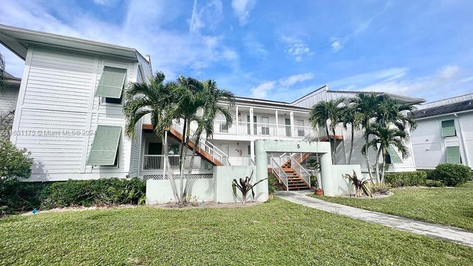 268 Cypress Point Dr # 268, Palm Beach Gardens FL 33418