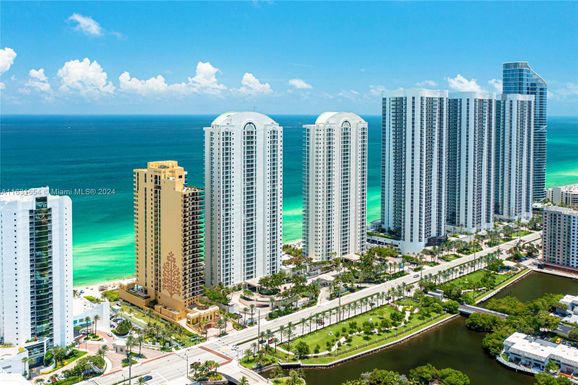 16047 Collins Ave, Sunny Isles Beach FL 33160