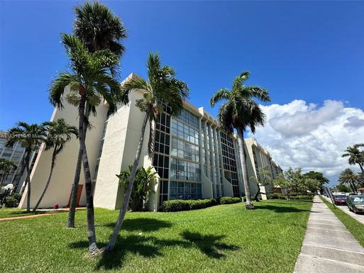 2000 Atlantic Shores Blvd # 204, Hallandale Beach FL 33009