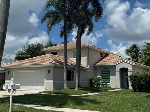 2031 NW 180th Way, Pembroke Pines FL 33029