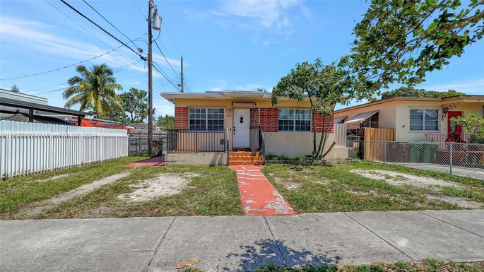 275 W 16th St # C, Hialeah FL 33010