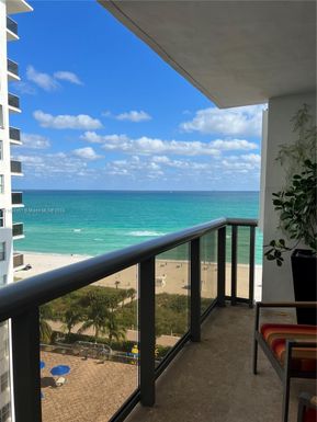 6039 Collins Ave # 1223, Miami Beach FL 33140