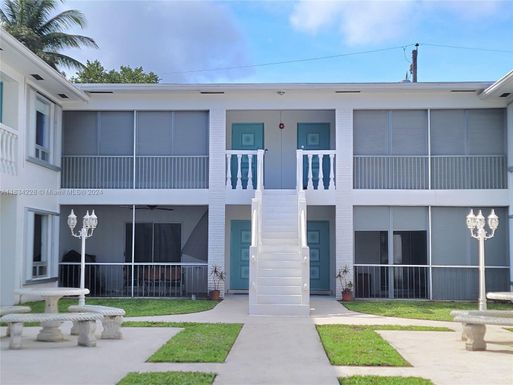 1110 N 16th Ave # 2A, Hollywood FL 33020