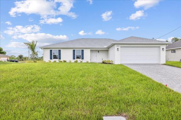 1152 NW 1st PL, Cape Coral FL 33993