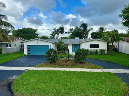 4919 Mckinley St, Hollywood FL 33021