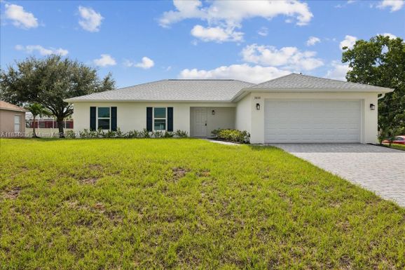 3010 NE 4th PL, Cape Coral FL 33909