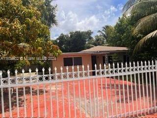 721 NE 137th St, North Miami FL 33161