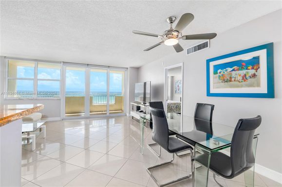 3180 S Ocean Dr # 514, Hallandale Beach FL 33009