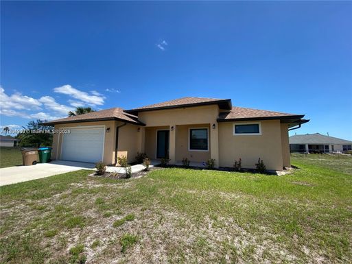 1402 NE 33RD TER, Cape Coral FL 33909