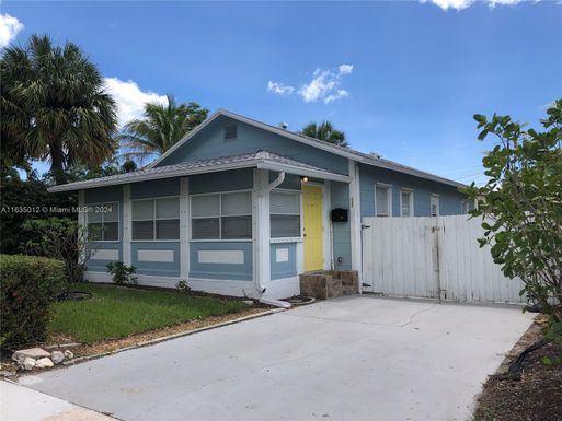 112 N D St # 1, Lake Worth FL 33460