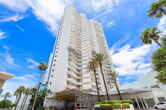 16425 Collins Ave # 2416, Sunny Isles Beach FL 33160