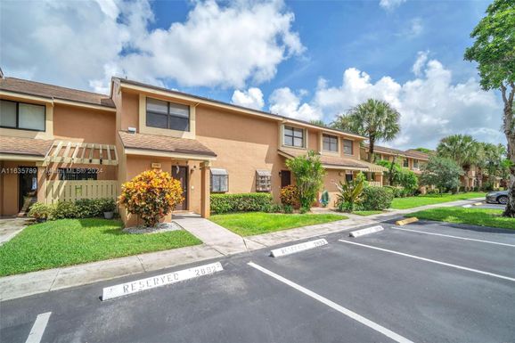 3747 N Carambola Cir N # 2893, Coconut Creek FL 33066