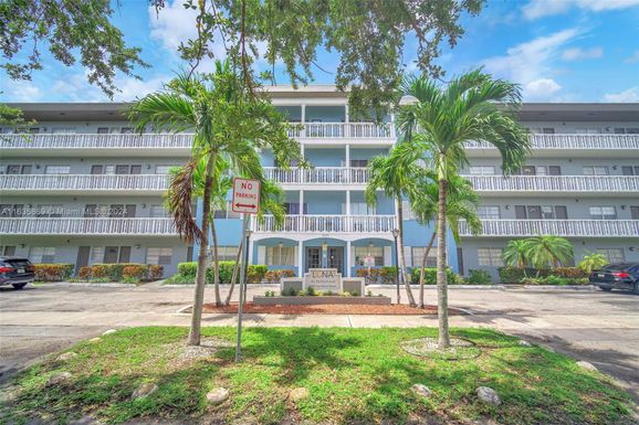 3600 Van Buren St # 205, Hollywood FL 33021