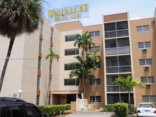 1339 W 49th Pl # 316, Hialeah FL 33012