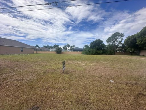 214 SE 8, Cape Coral FL 33990