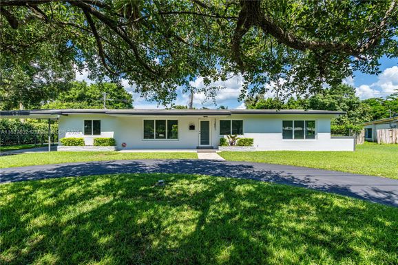 12601 SW 82nd Ave, Pinecrest FL 33156