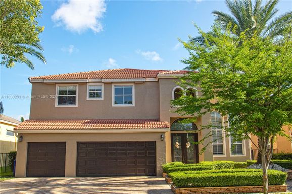 16759 SW 16th St, Pembroke Pines FL 33027