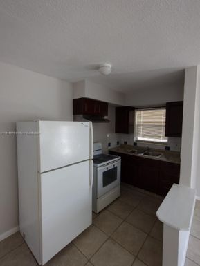 1021 NW 3rd Ave # 1, Fort Lauderdale FL 33311