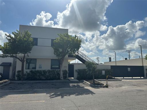 4733 E 10th Ln, Hialeah FL 33013