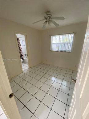 262 SW 23rd St # 3, Fort Lauderdale FL 33315