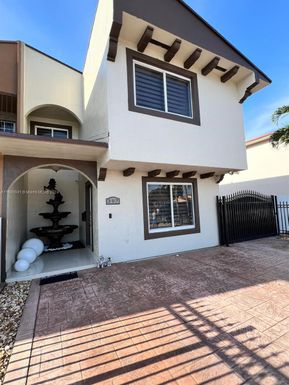 397 W 64th St, Hialeah FL 33012