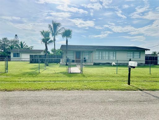 30500 SW 193rd Ct, Homestead FL 33030