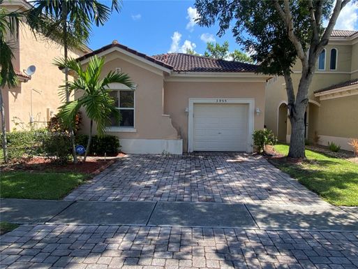 3955 NE 12th Dr, Homestead FL 33033