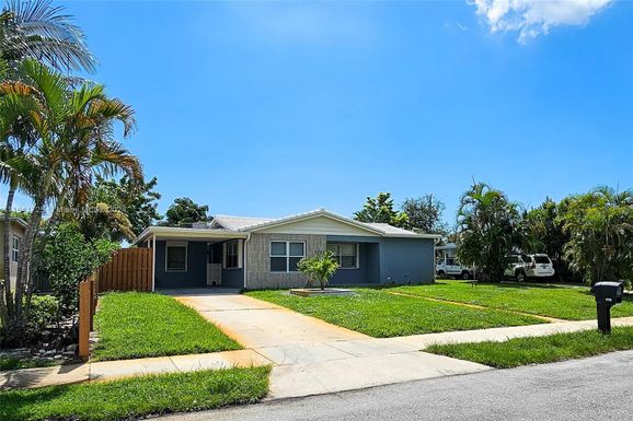 1702 Tropical Dr, Lake Worth FL 33460