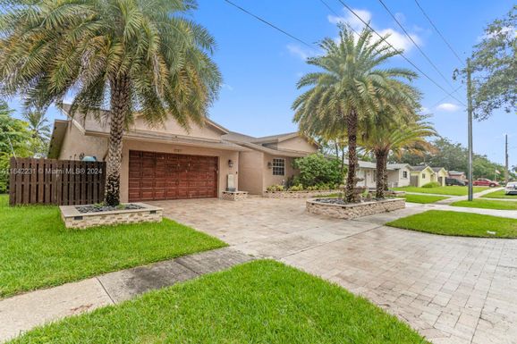 5160 SW 89th Ter, Cooper City FL 33328