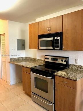 401 69th St # 203, Miami Beach FL 33141