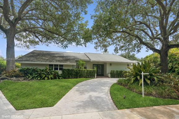 17125 SW 77th Ave, Palmetto Bay FL 33157