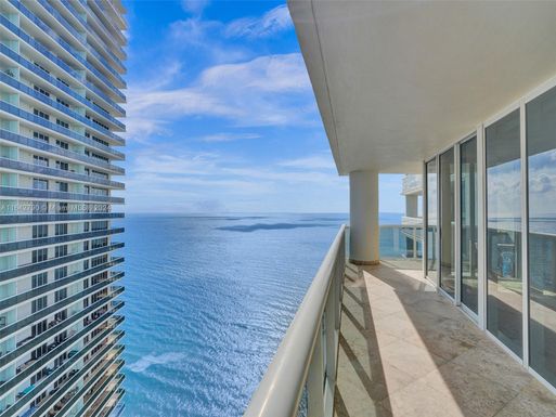 1850 S Ocean Dr # 3910, Hallandale Beach FL 33009