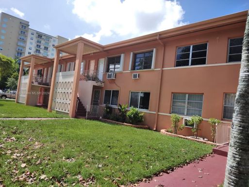 3651 SW 11th St # 6B, Miami FL 33135