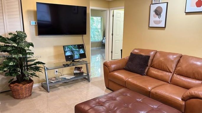 238 Palmetto Dr # 2, Lake Park FL 33403