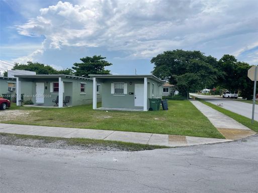 602 SW 10th Ave # 602, Homestead FL 33030